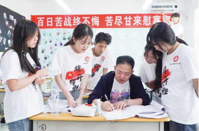 老师辅导现场